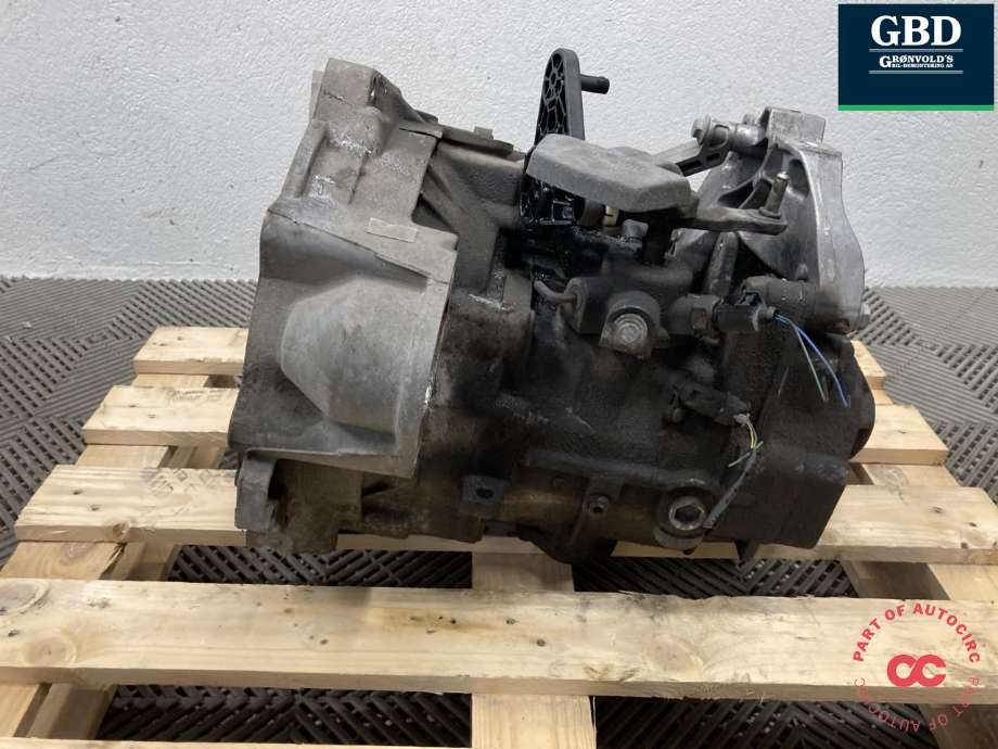 Girkasse manuell 6-trinn til VW Passat 2011-2015 (B7) (B7) (MYP|02S 300 047 M|02S 300 047 MX)