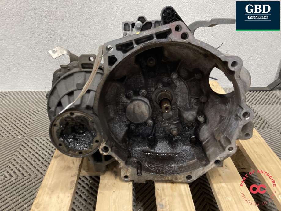 Girkasse manuell 6-trinn til VW Passat 2011-2015 (B7) (B7) (MYP|02S 300 047 M|02S 300 047 MX)