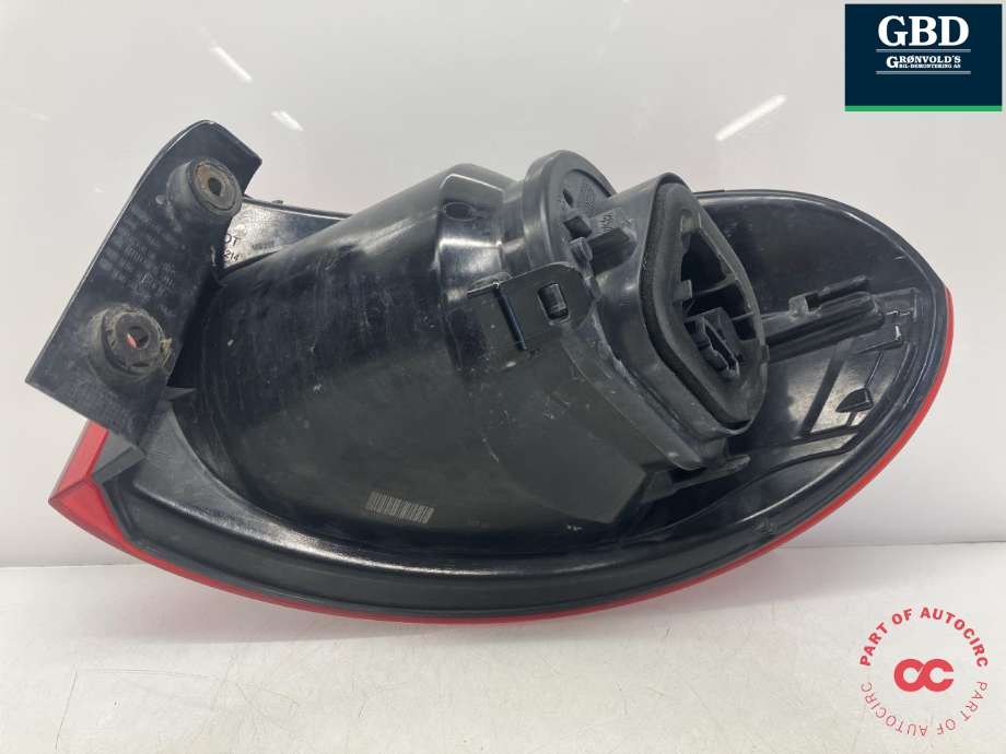 Baklykt venstre ytre til VW Tiguan 2007-2011 (Type I, Fase 1)  (5N0 945 111 D|5N0 945 095 H|009 691-01)