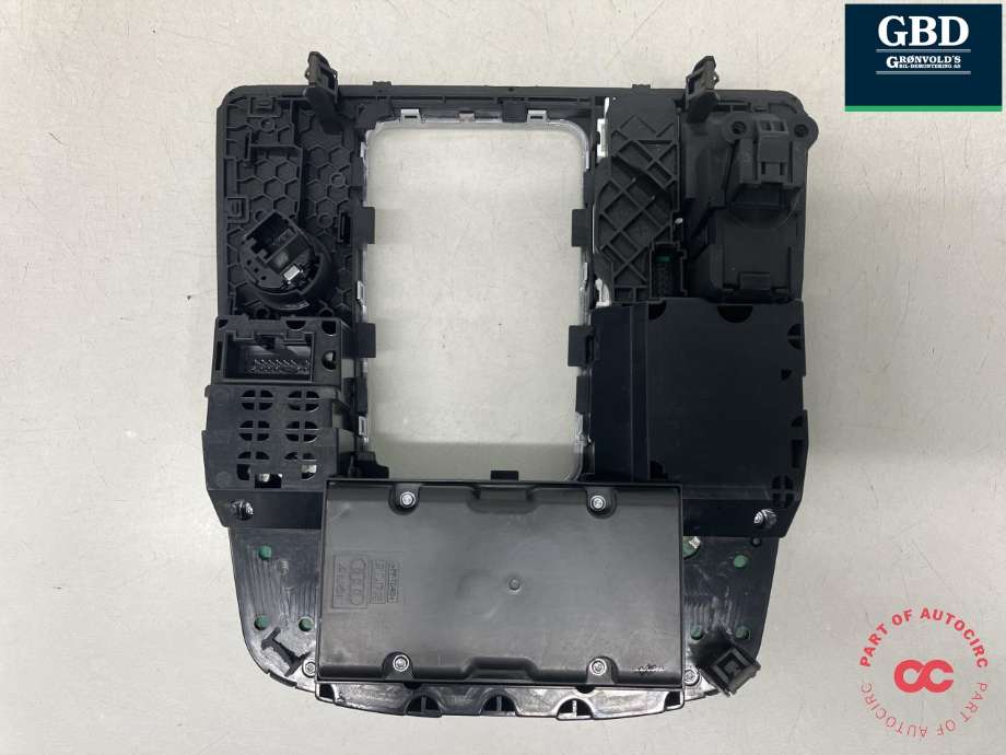 Bilstereo navigasjon betjeningspanel til Audi A6 2014-2018 (Type IV, Fase 2) (C7) (C7) (4G1 919 610 F|)