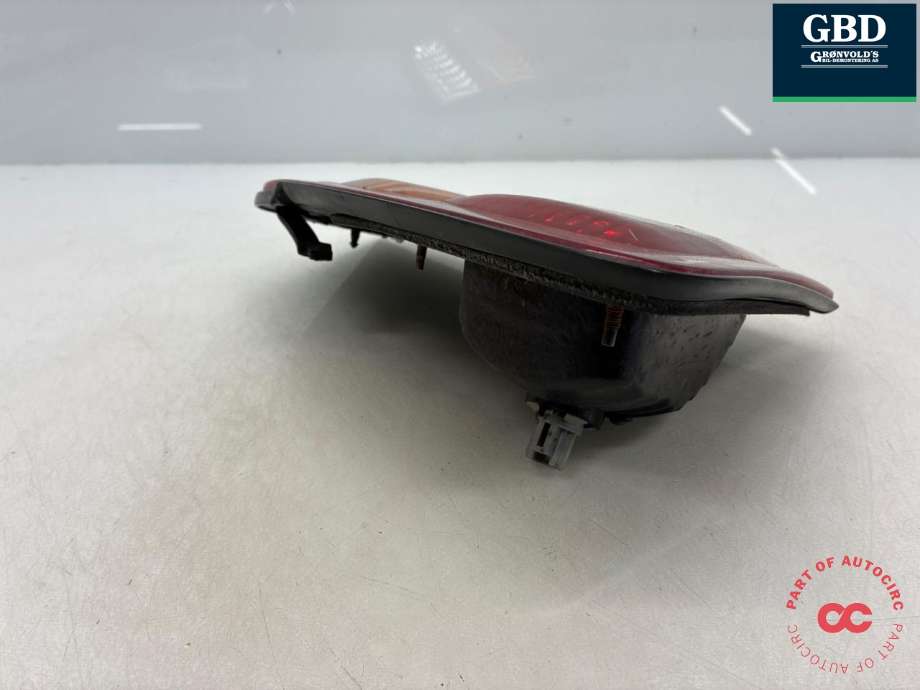 Baklykt høyre indre til Toyota Land Cruiser 100 1998-2007  (8158060030|)