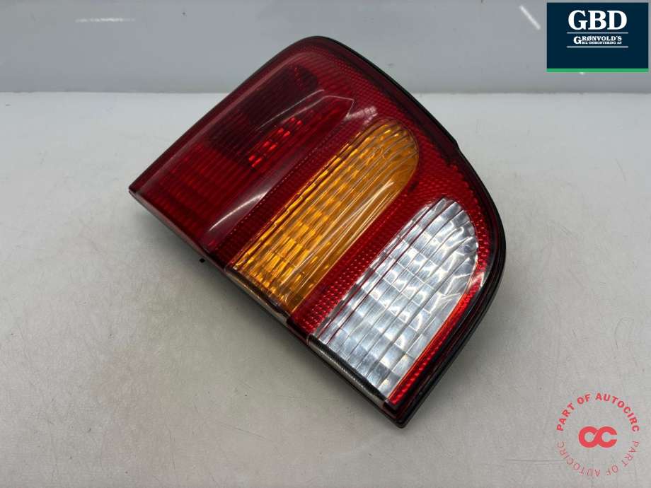 Baklykt høyre indre til Toyota Land Cruiser 100 1998-2007  (8158060030|)