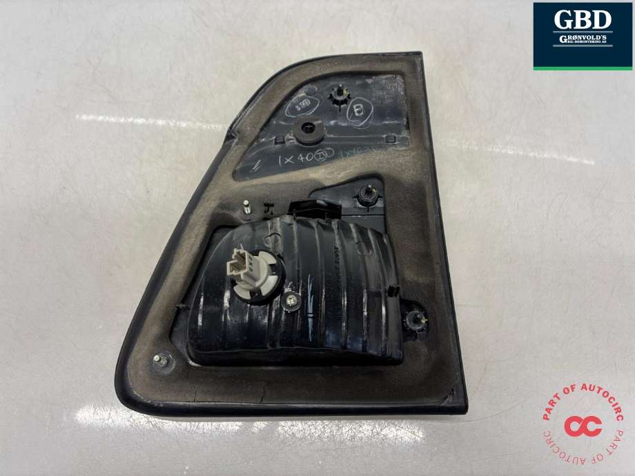 Baklykt venstre indre til Toyota Land Cruiser 100 1998-2007 (8159060060|)