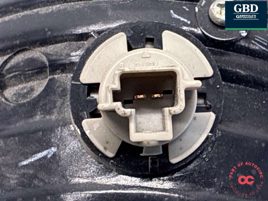 Baklykt venstre indre til Toyota Land Cruiser 100 1998-2007 (8159060060|)