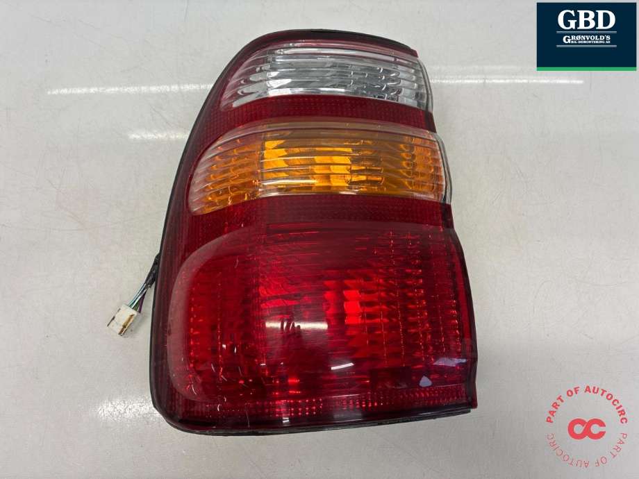 Baklykt venstre ytre til Toyota Land Cruiser 100 1998-2007 (8156060480|)