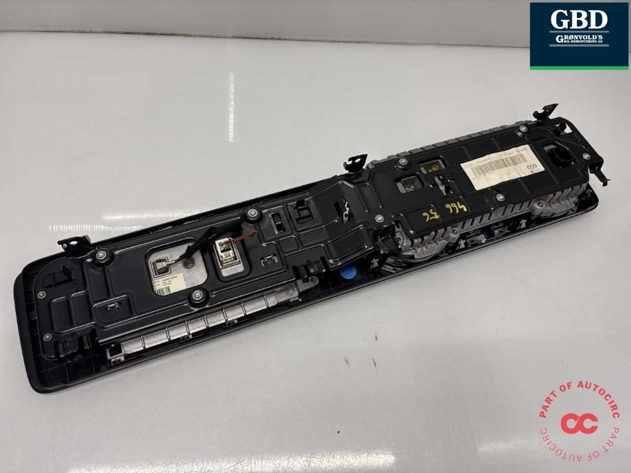 Instrumentpanel til Mercedes E-Klasse 2016-2023 (W213) (W213) (A 213 900 08 17|A 213 900 01 10|)
