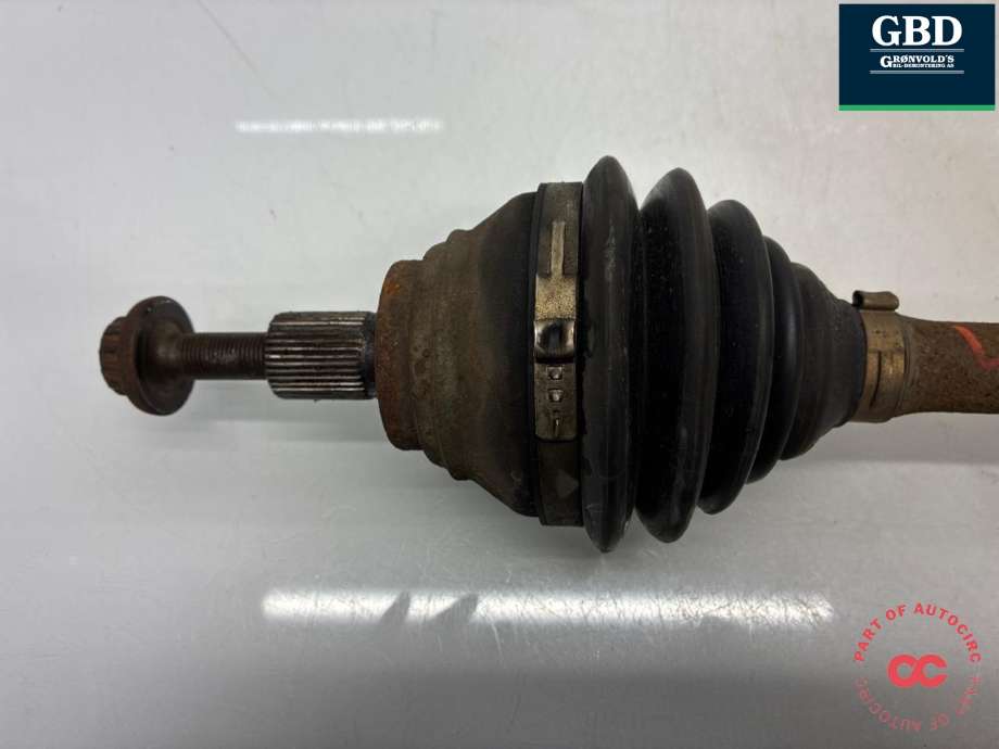 Drivaksel venstre foran, diesel/manuell til Audi Q3 2011-2014 (Type I, Fase 1)  (5N0 407 761 F|5N0 407 763 G|5N0 407 763 GX)