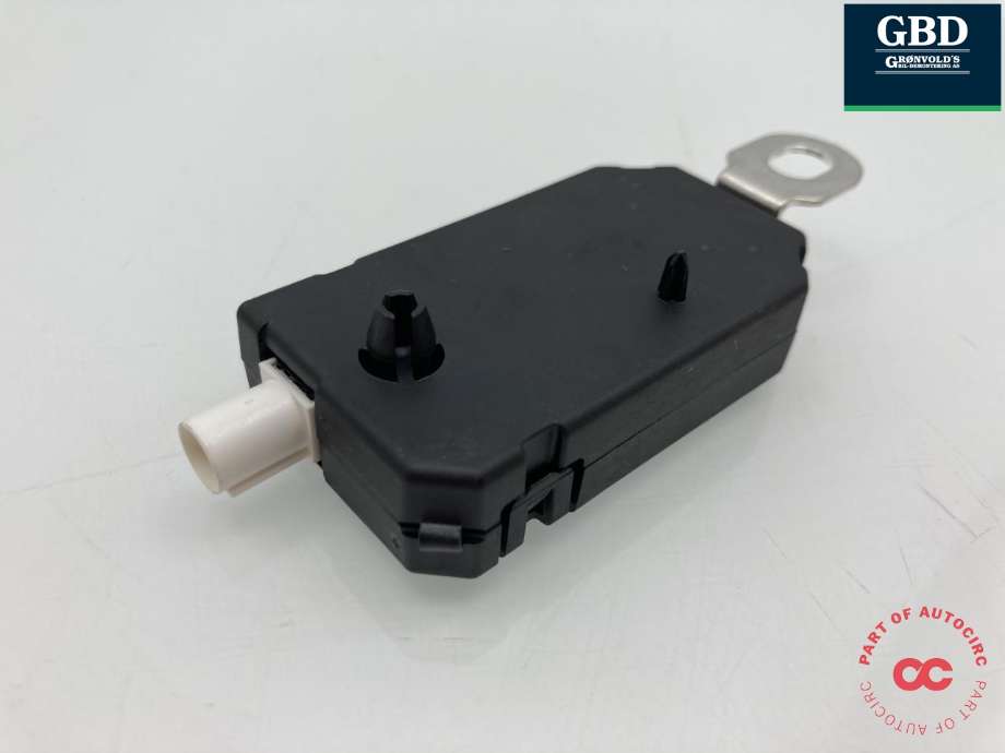 Antenne forsterker til Tesla Model Y 2024-->> (Type II) (1098046-00-C|)