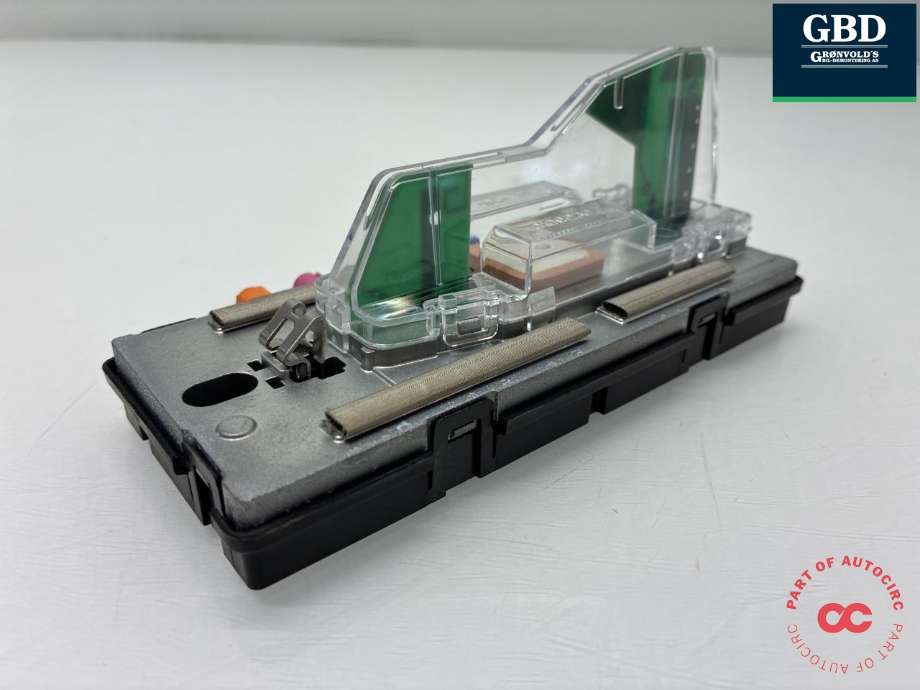 Antenne navigasjon til Volvo XC90, 2015-2025 (Type II)  (31438104)