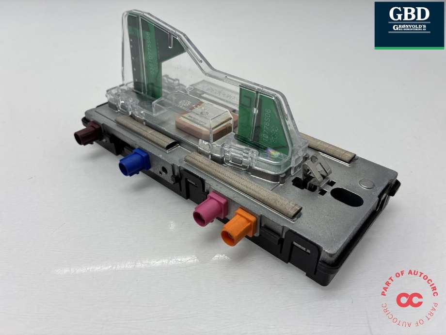 Antenne navigasjon til Volvo XC90 2015-2025 (Type II)  (31438104|)