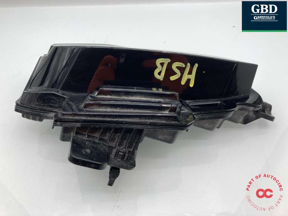 Baklykt fra støtfanger høyre til Tesla Model Y 2024-->> (Type II) (1979445-00-C|)