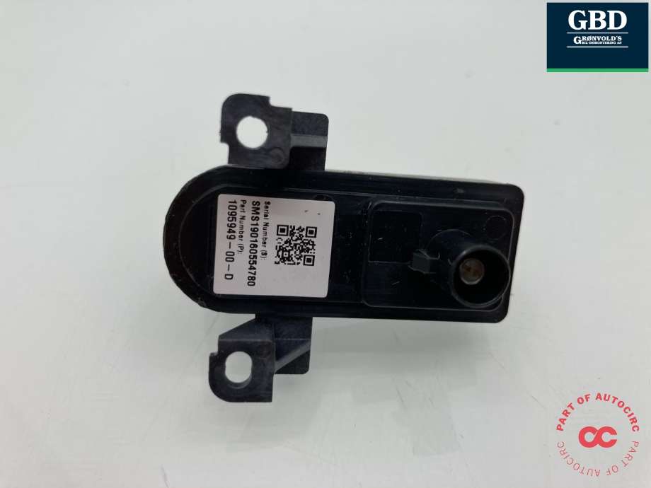 Parkeringskamera bak til Tesla Model 3 2018-2023 (Fase 1)  (1095949-00-D|)