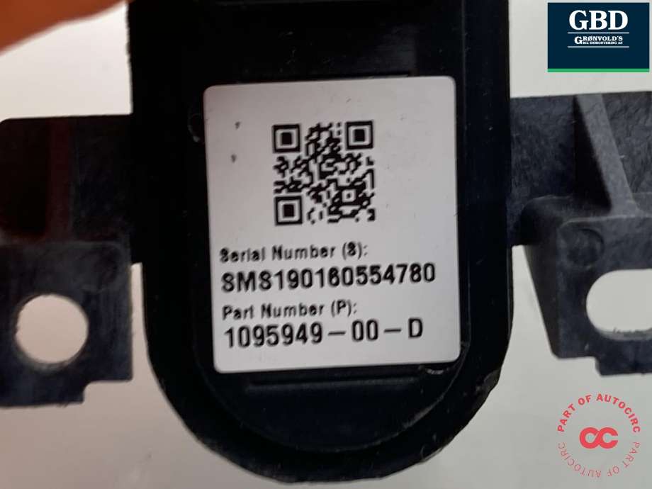 Parkeringskamera bak til Tesla Model 3 2018-2023 (Fase 1)  (1095949-00-D|)