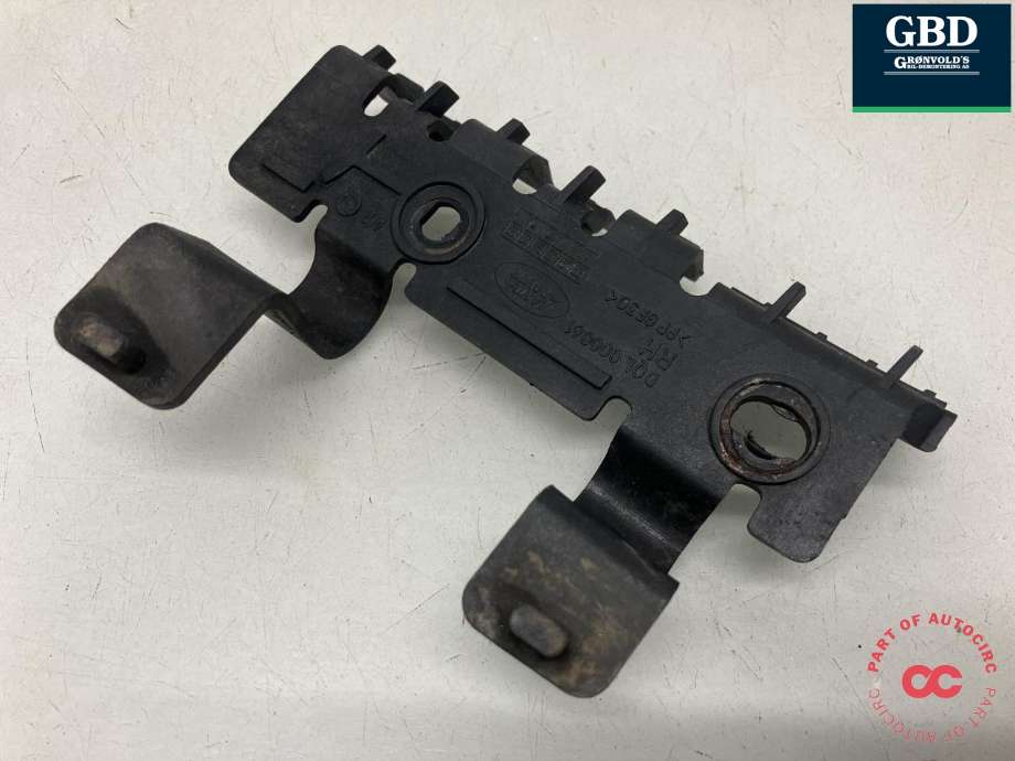 Støtfanger bak feste til Land Rover Discovery 2009-2017 (Type IV) (DQL000061|5H2217A750CA|)