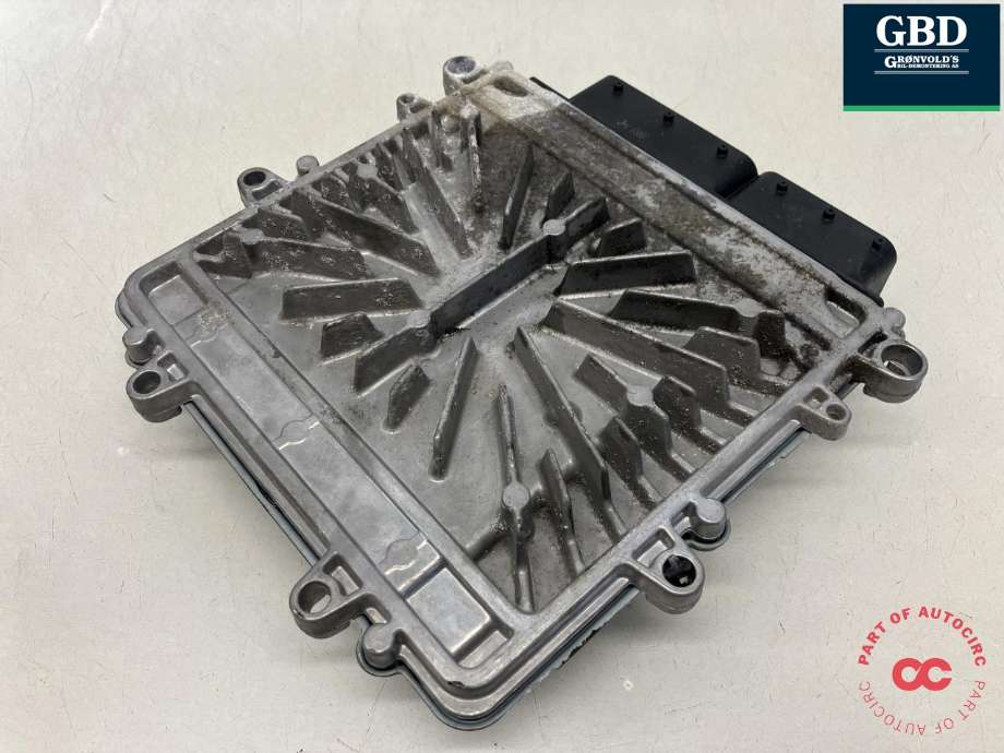 Styreenhet motor til Volvo V40 2012-2019 (36001858|)