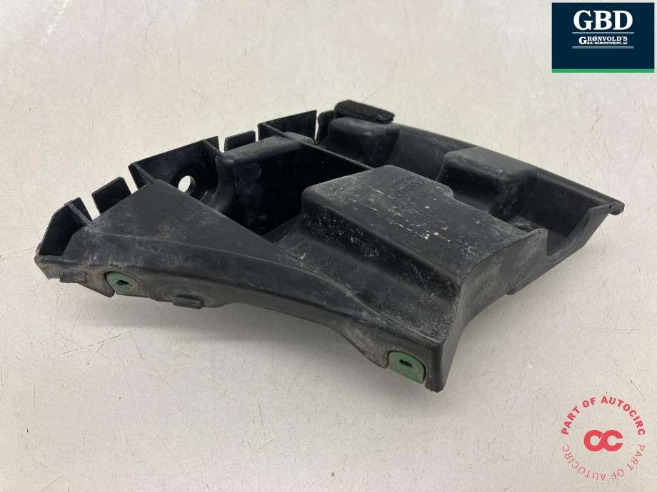 Støtfanger bak feste til Volvo V40 2012-2019 (31395092|)