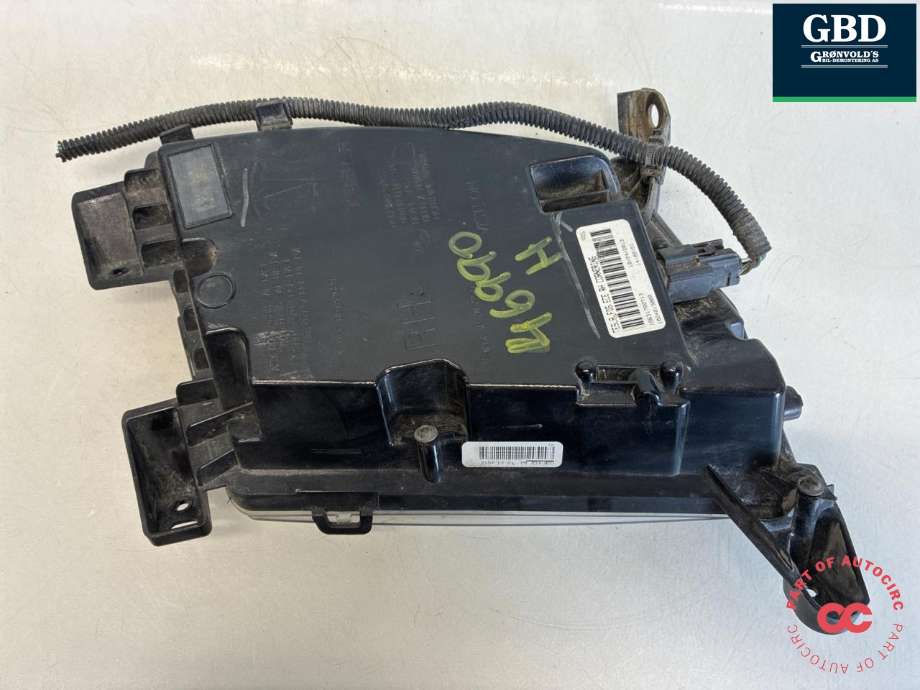 Tåkelykt høyre foran til Tesla Model S 2013-2016 (Fase 1) (1024019-00-C|1024019-00-A|1024019-00-B)