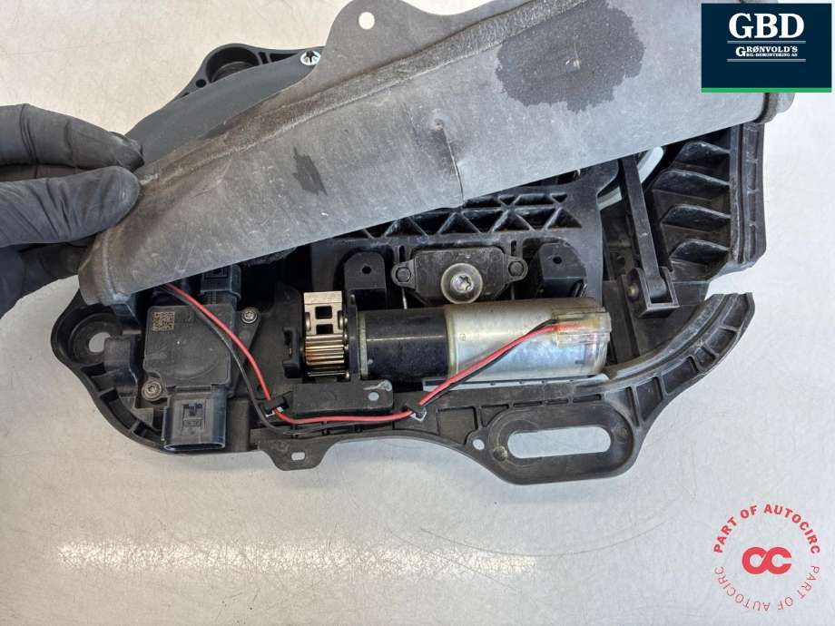 Dørhåndtak utv høyre bak til Tesla Model S 2013-2016 (Fase 1) (1135723-S0-A|)