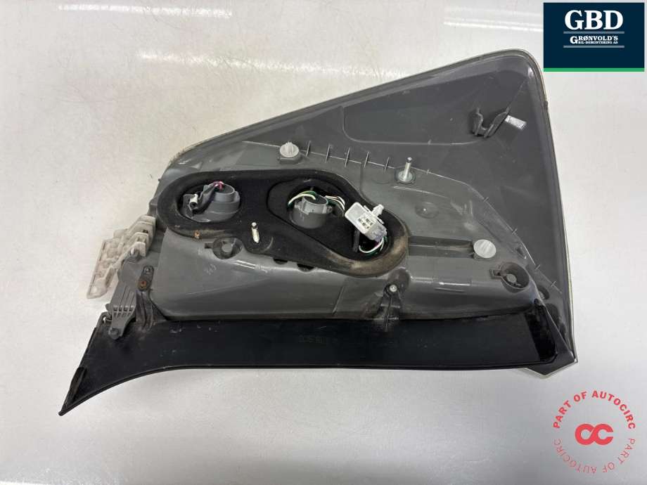 Baklykt høyre til Toyota Prius +7 2012-2020 (Type III) (stasjonsvogn) (stasjonsvogn) (8155147170|)