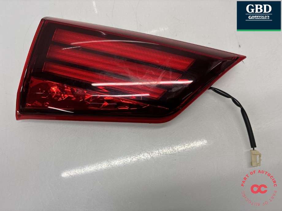Baklykt venstre indre til Mitsubishi Outlander 2015-->> (Type III, Fase 2) (8331A179|)