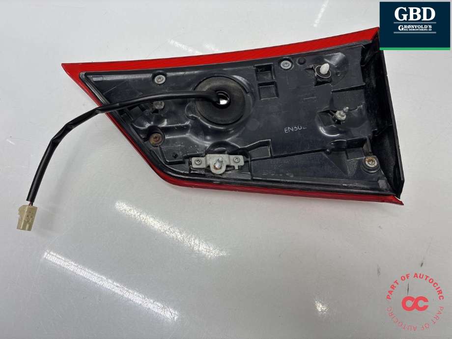 Baklykt venstre indre til Mitsubishi Outlander 2015-->> (Type III, Fase 2) (8331A179|)