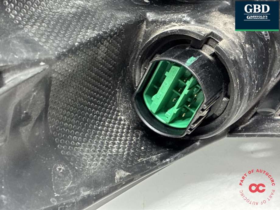 Frontlykt høyre halogen til Kia Cee