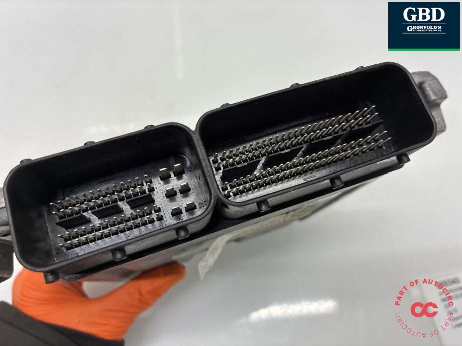 Styreenhet motor til Mercedes C-Klasse 2014-2018 (Fase 1) (W205) (W205) (A 274 900 29 00|A 274 900 08 00|)