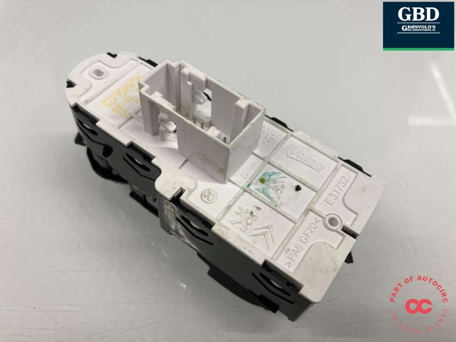 Bryter ruteheis førerdørspanel til Peugeot Expert 2016-->> (Type III)  (98 329 368 ZD|96 784 561 ZD|)