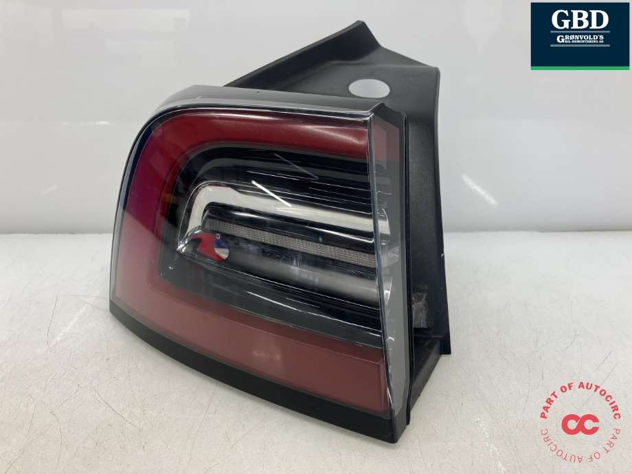 Baklykt venstre ytre til Tesla Model Y 2021-2024 (Type I) (1502086-99-D|1502086-00-D|)