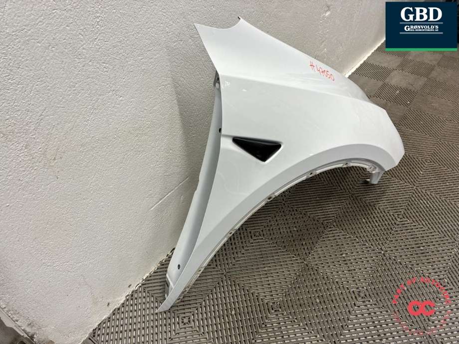 Skjerm høyre foran til Tesla Model Y 2021-2024 (Type I)  (1493452-EC-D|1493452-EC-A | 1493452-EC-B|1493452-EC-C | 1493452-E0-B |1656102-SD-A)