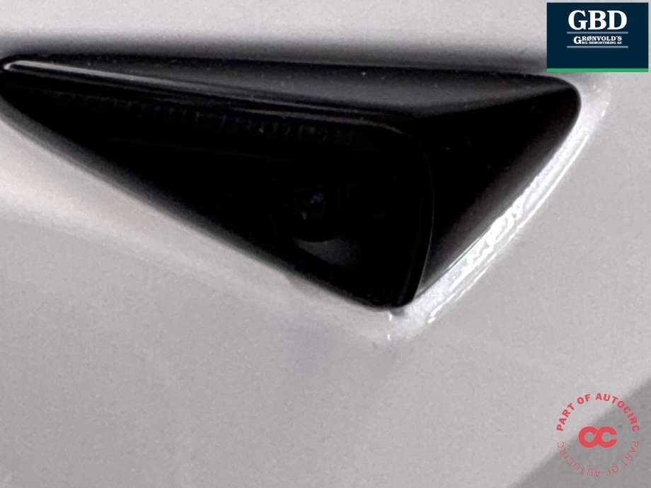 Skjerm høyre foran til Tesla Model Y 2021-2024 (Type I)  (1493452-EC-D|1493452-EC-A | 1493452-EC-B|1493452-EC-C | 1493452-E0-B |1656102-SD-A)