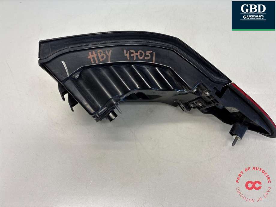 Baklykt høyre ytre til Tesla Model X 2016-->> (1034335-00-A|1034335-00-B|)