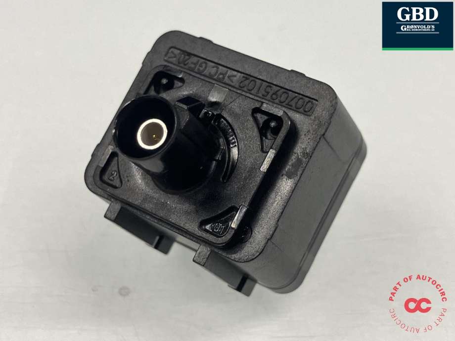 Parkeringskamera bak til Peugeot e-3008 2023-->> (98 473 937 80|)