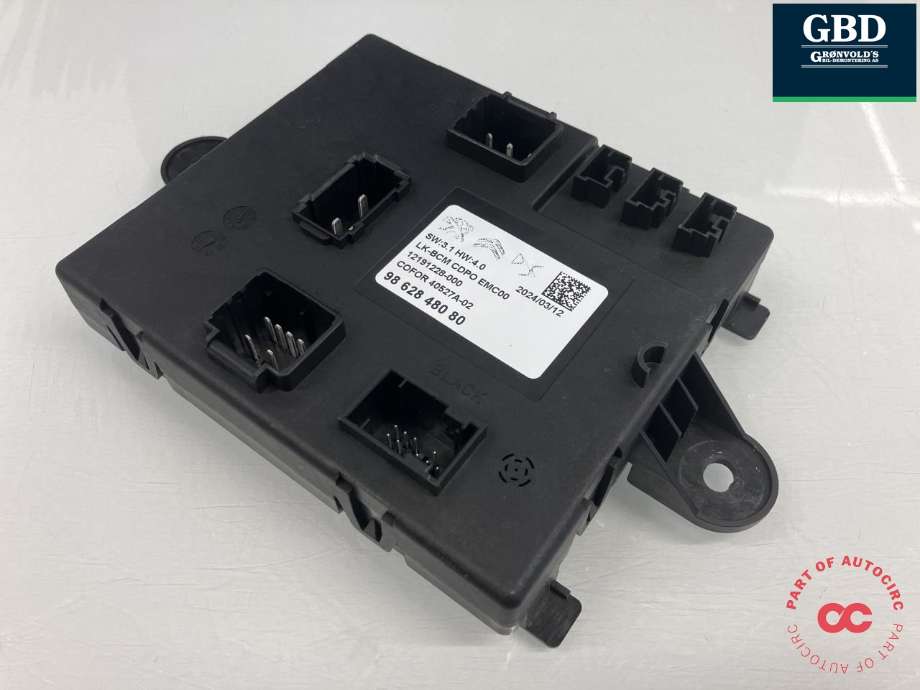 Styreenhet comfort (BCM) til Peugeot e-3008, 2023-->> (98 628 480 80)