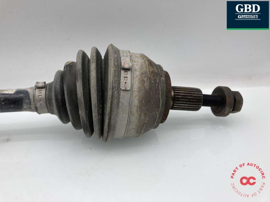 Drivaksel høyre foran, diesel/automat til VW Amarok 2016-2022 (Type I, Fase 2) (2H0 407 271 D|2H0 407 271 DX|)