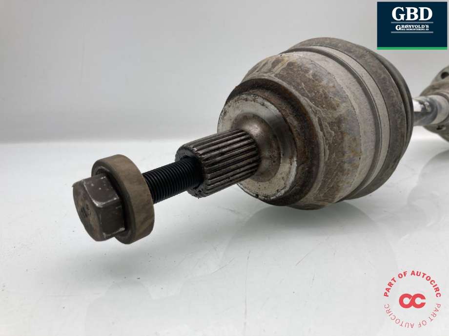 Drivaksel høyre foran, diesel/automat til VW Amarok 2016-2022 (Type I, Fase 2) (2H0 407 271 D|2H0 407 271 DX|)