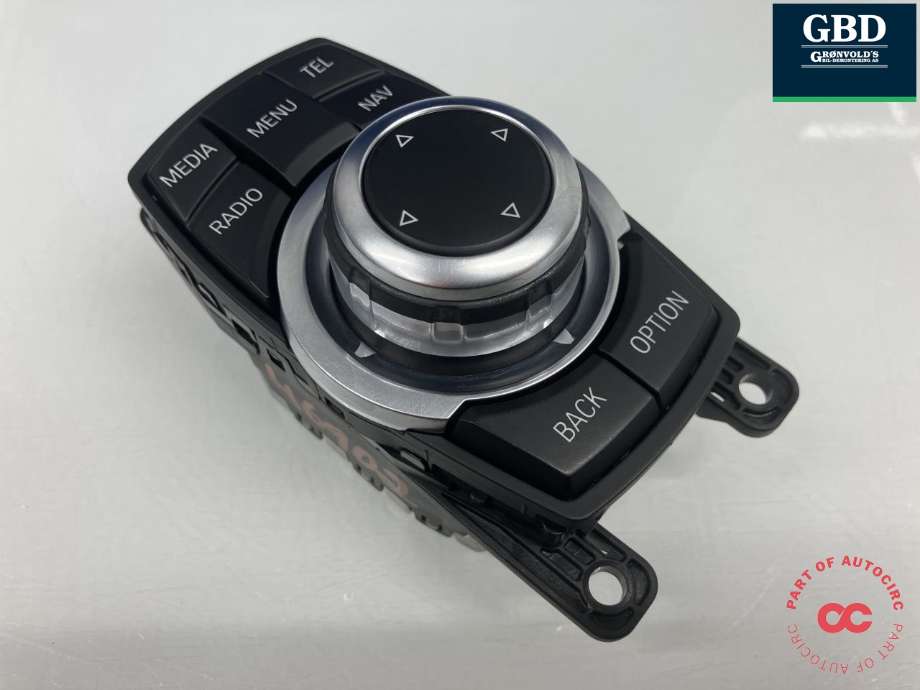 Bilstereo navigasjon betjeningspanel til BMW 1-Serie 2004-2011 (E81/E82/E87/E88) (E81/E82/E87/E88) (65 82 9 267 955|61 31 9 253 944|)
