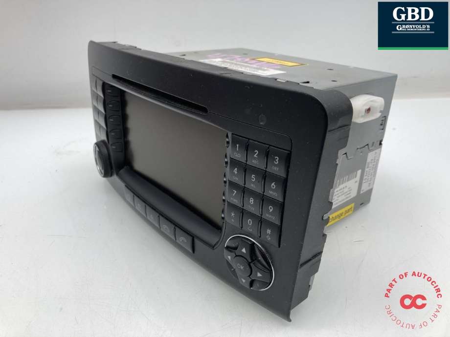 Bilstereo navigasjon til Mercedes ML, 2005-2011 (W164) (W164) (A 164 870 84 89)