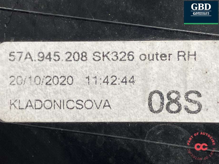 Baklykt høyre ytre til Škoda Karoq 2017-->> (57A 945 712|57A 945 208|)
