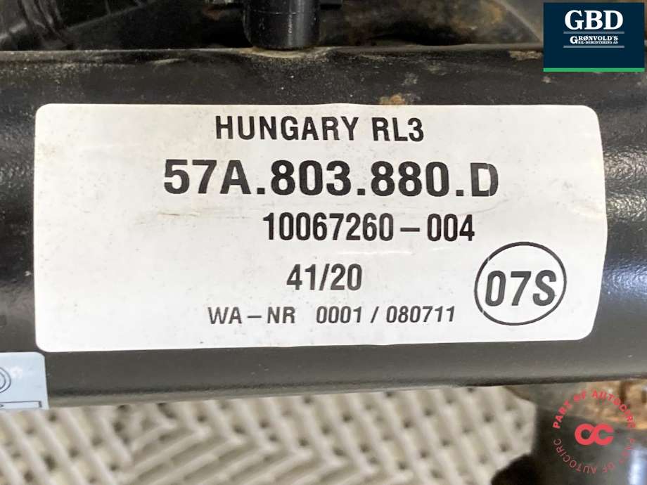 Hengerfeste til Škoda Karoq 2017-->>  (57A 803 880 D|10067260-004|)
