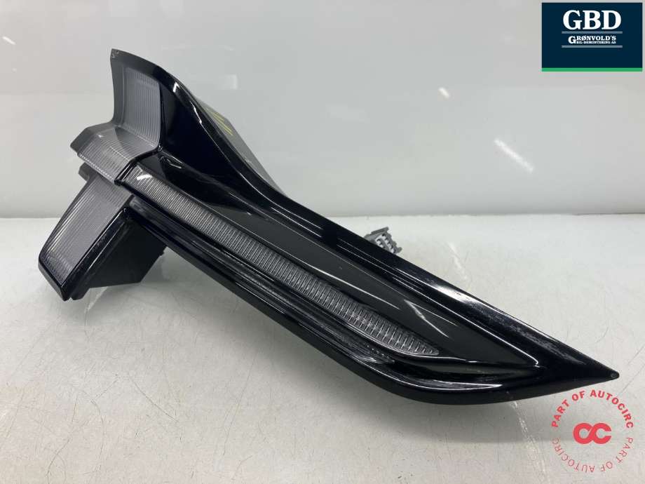 Baklykt venstre indre til Ford Mustang Mach-e 2020-->> (2616111|LJ8B-13A603-AE|)