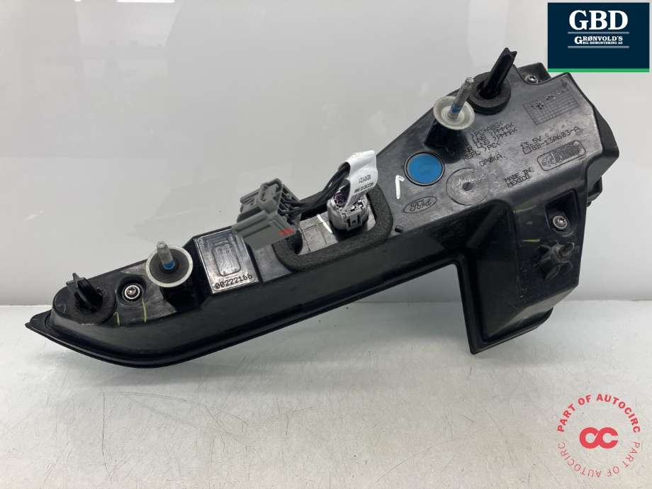 Baklykt venstre indre til Ford Mustang Mach-e 2020-->> (2616111|LJ8B-13A603-AE|)