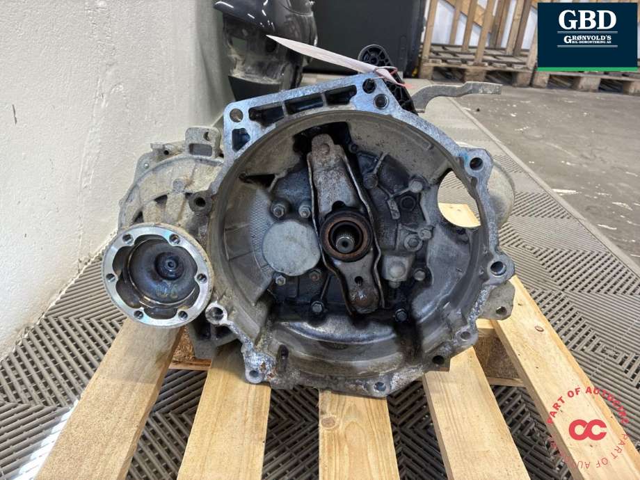 Girkasse manuell til VW Caddy 2015-2020 (Type III, Fase 3) (RTH|0A4 300 052 B|0A4 300 052 BX)