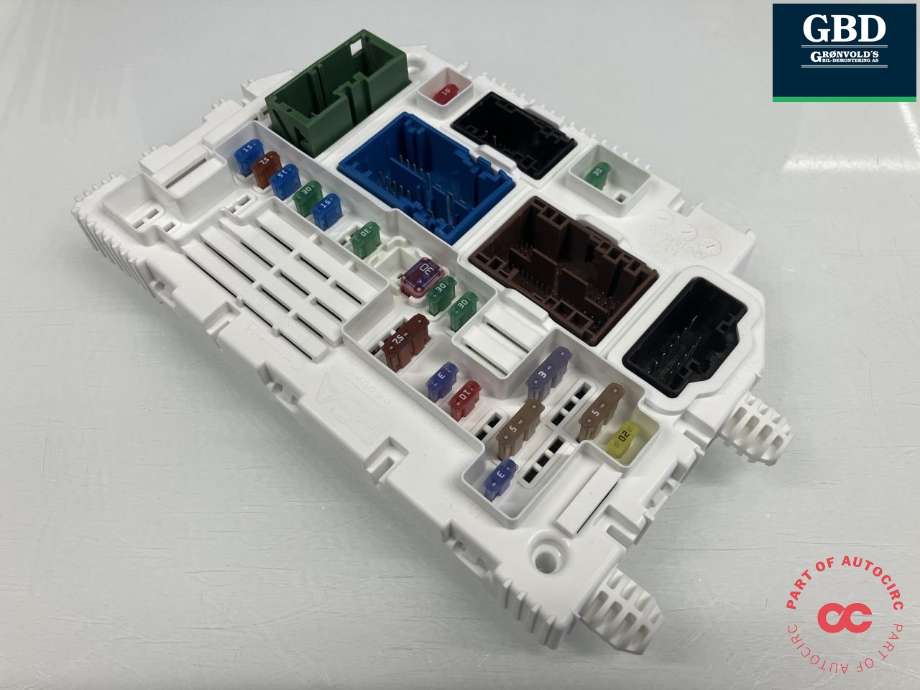 Sikringsboks til Peugeot e-3008 2023-->>  (CONTINENTAL|98 620 222 80|9846631580|)