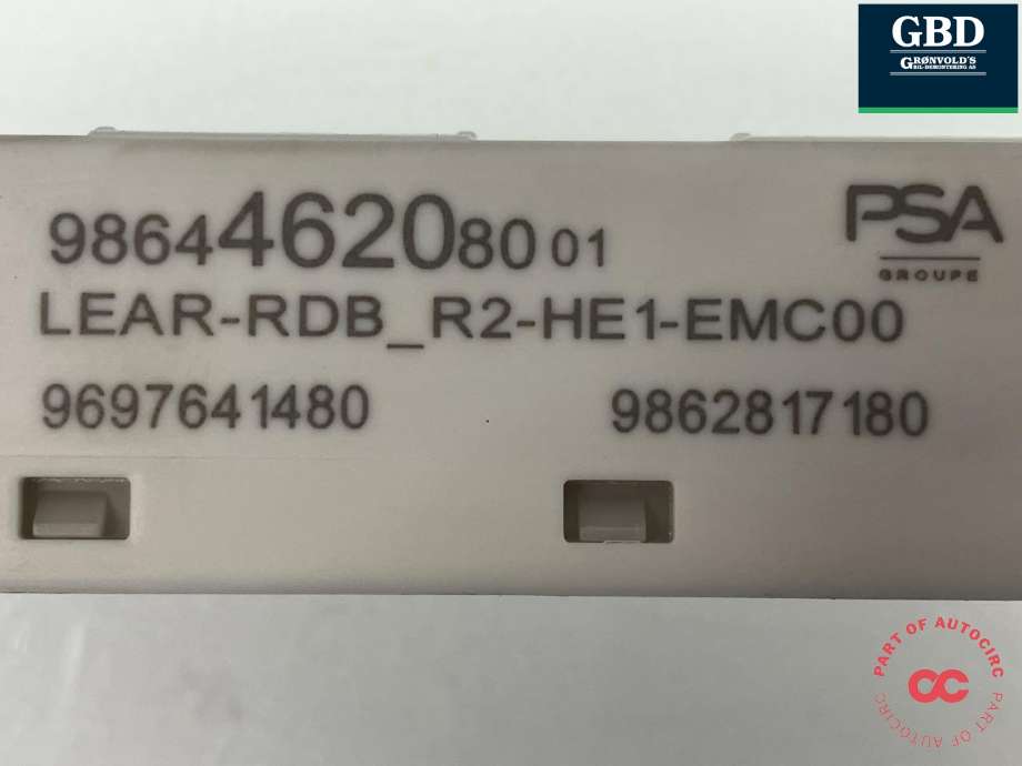 Sikringsboks til Peugeot e-3008 2023-->>  (98 654 262 80|9864462080|)