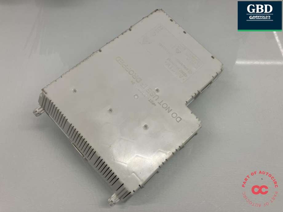 Styreenhet comfort (BCM) til Peugeot e-3008 2023-->> (16 910 984 80|9859844380|)