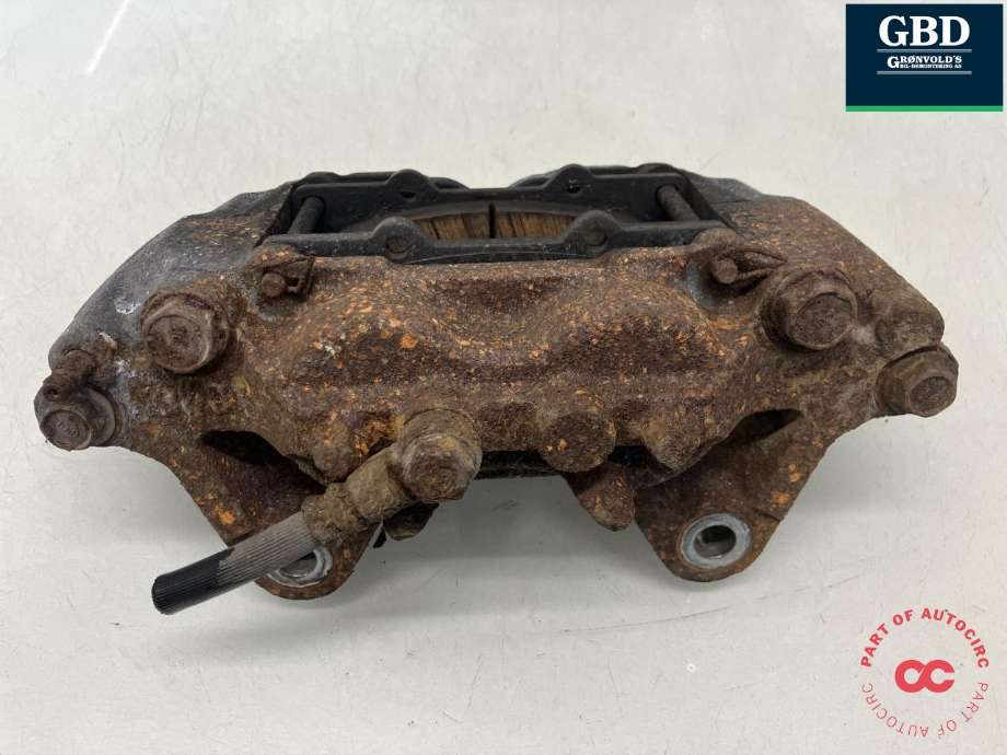 Bremsecaliper høyre foran til Mitsubishi Pajero 2007-2016 (Type IV, Fase 1)  (4605B706|)