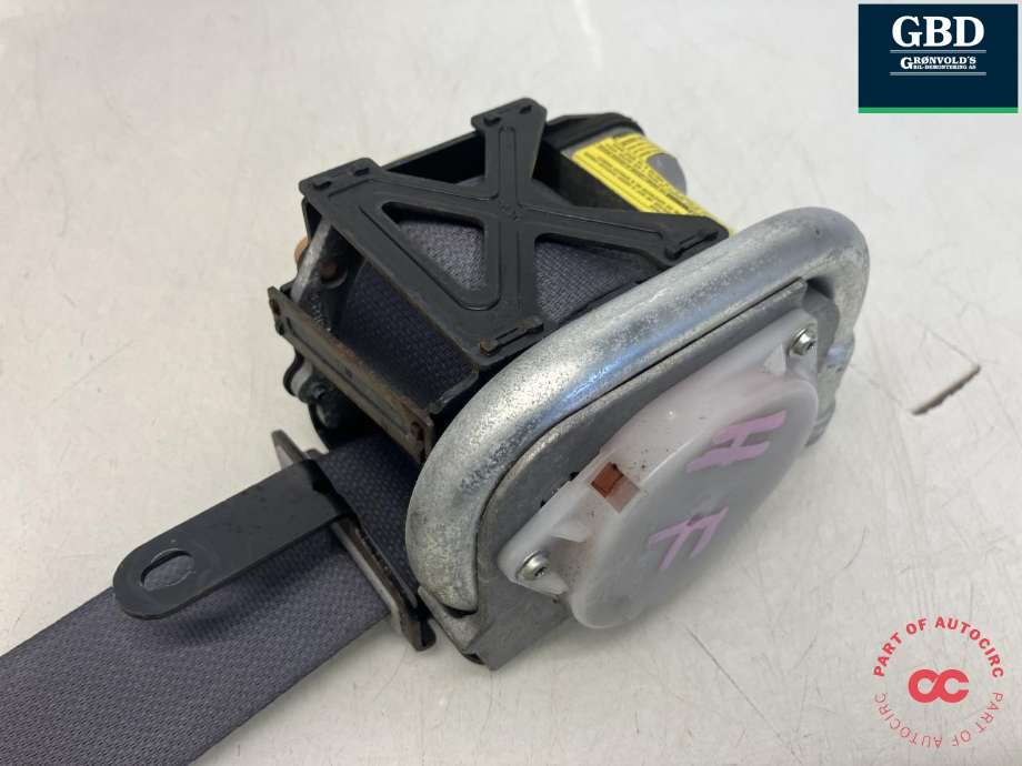 Sikkerhetsbelte foran høyre til Toyota Land Cruiser 120 2002-2009  (7321060540B0|)
