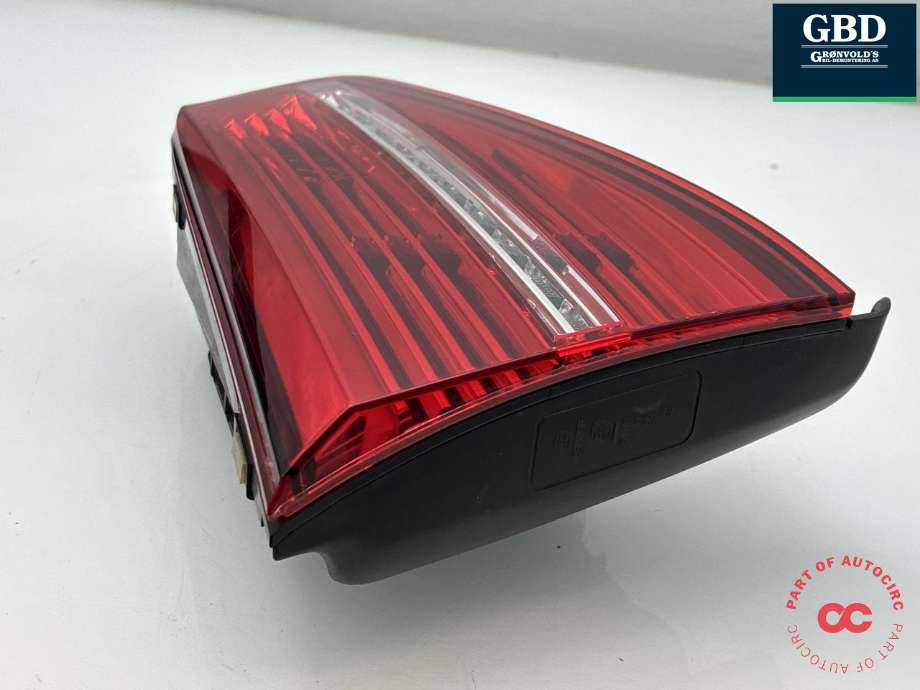 Baklykt venstre indre til VW Passat 2015-2019 (Fase 1) (B8) (B8) (3G9 945 307 D|)