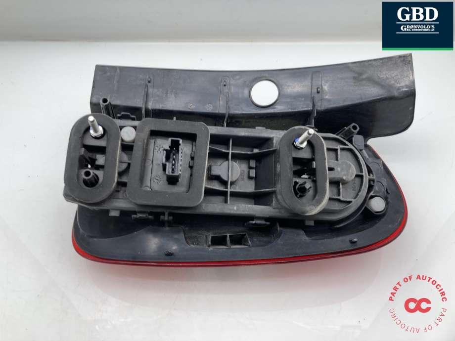 Baklykt venstre til Dacia Duster 2010-2017 (Type I)  (26 55 500 35R|)